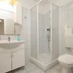 8377a شقة تكون